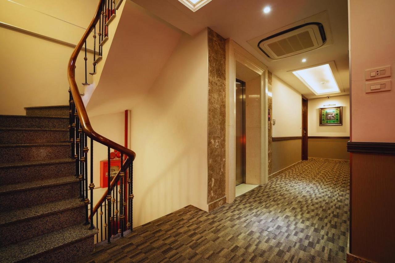 Hotel Emerald Waters Classy, Hanoi